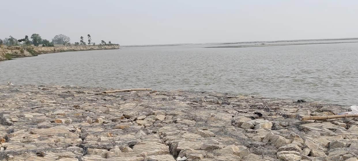 86,000 cusecs of water released from barrages