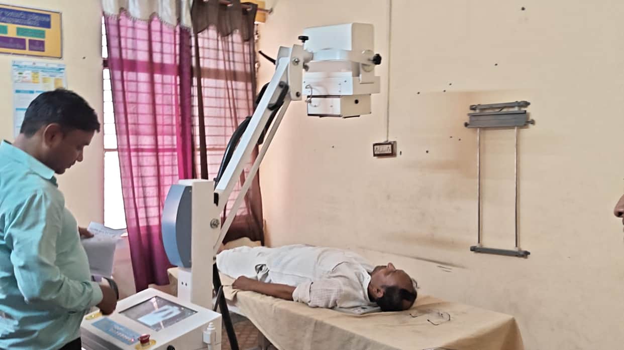 If you need an X-ray report from CHC Semariyawan, please bring an Android mobile phone.