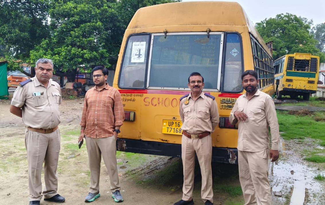 Six school vehicles impounded for lacking fitness certificates; challans issued to 17.