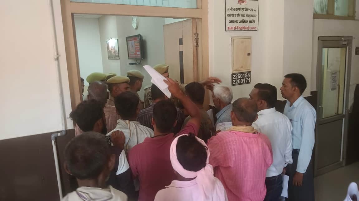 Agra Slips in Public Grievance Ranking as 44 Percent Complainants Express Dissatisfaction