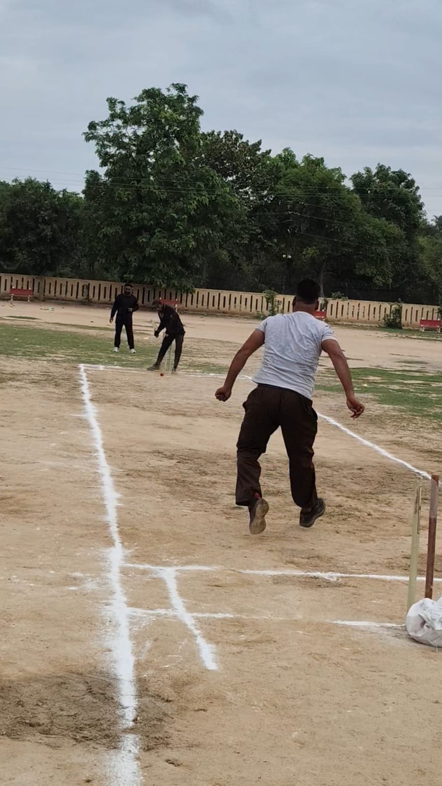 The 'King of Plastic' team won the match by 73 runs, thanks to a brilliant performance by the bowlers.