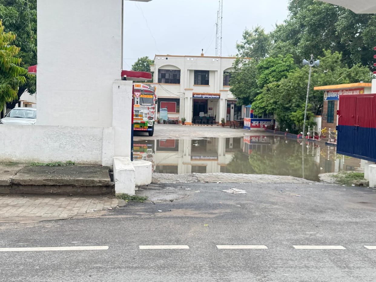 Water accumulates in the Kotwali premises due to light rain.