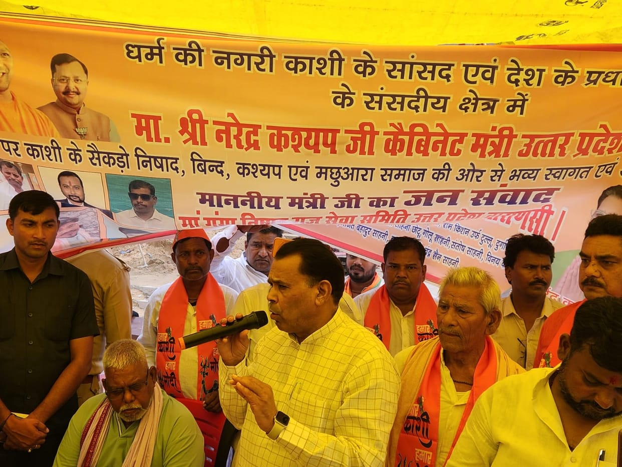 Boatmen raised the issue of license renewal before the Minister of State.