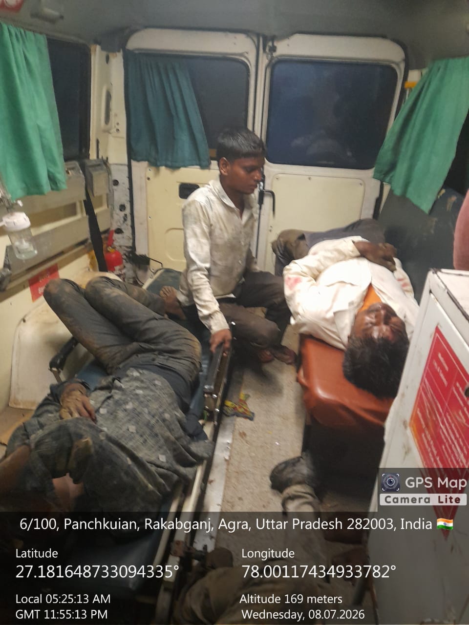 Uncontrolled car rams tempo, eight passengers injured
