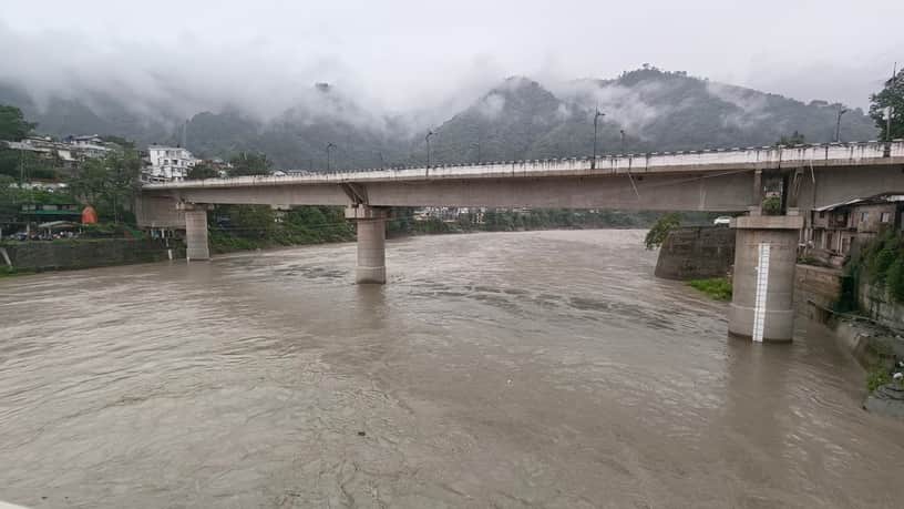 Water level of Bad Byas River after cloud burst in Garhsa