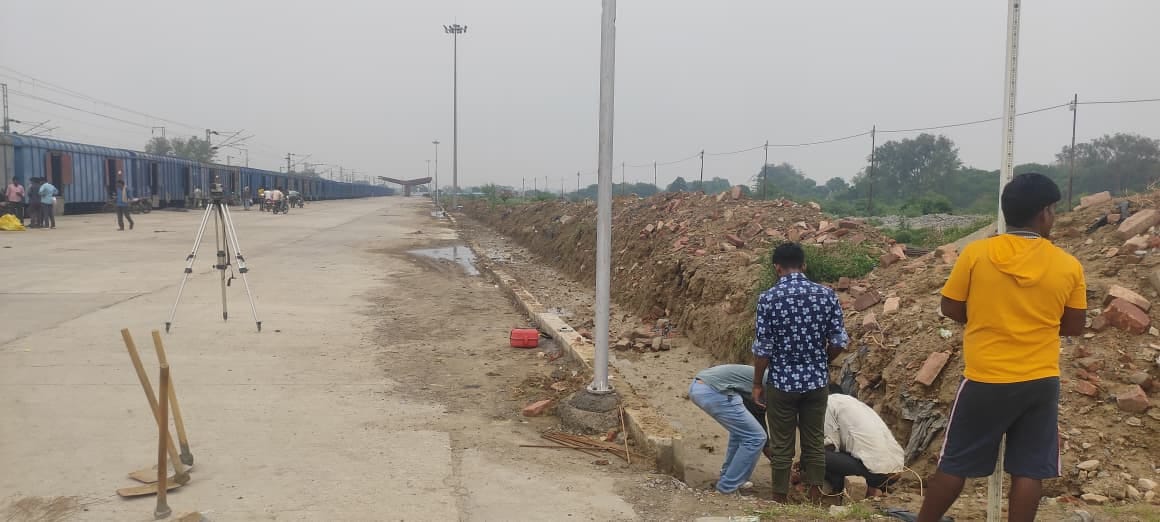 An 800-meter-long drain will be constructed at the railway station, providing relief from waterlogging.