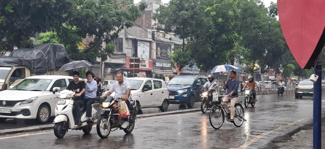 Rain subdues the heat; the weather turns pleasant