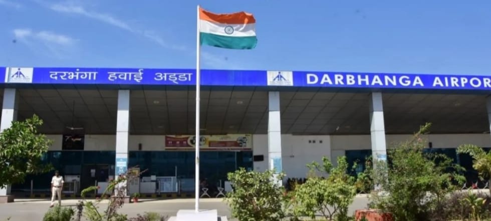 Bihar News : Akasa Air  Delhi to Darbhanga flight cancelled second day, IndiGo 6E535 Mumbai landed nearly