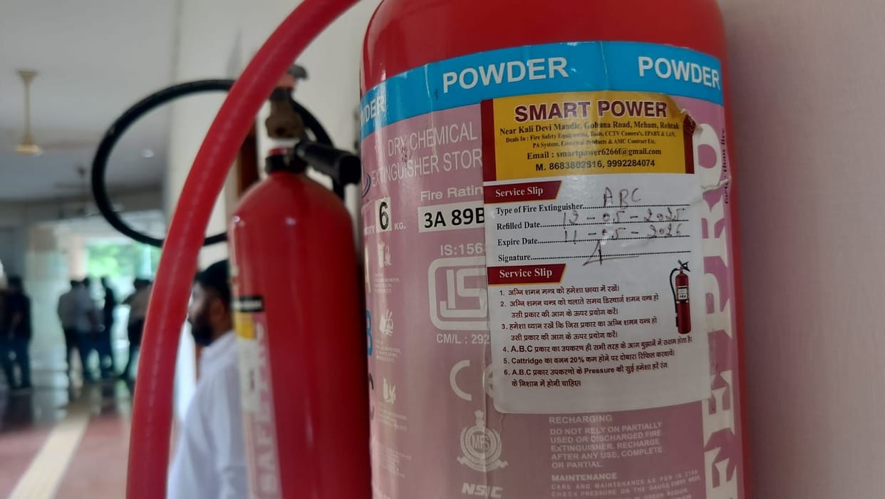 expired fire cylinders were found in the rest house where the PM's rally was reviewed in Jind