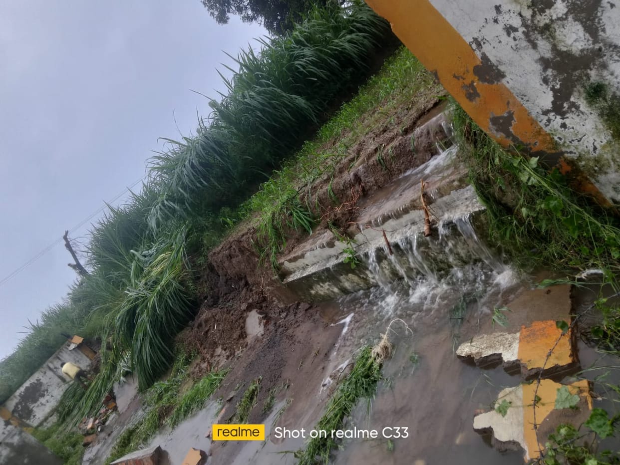 Boundary wall of Jal Nigam tank collapses amidst heavy rain.