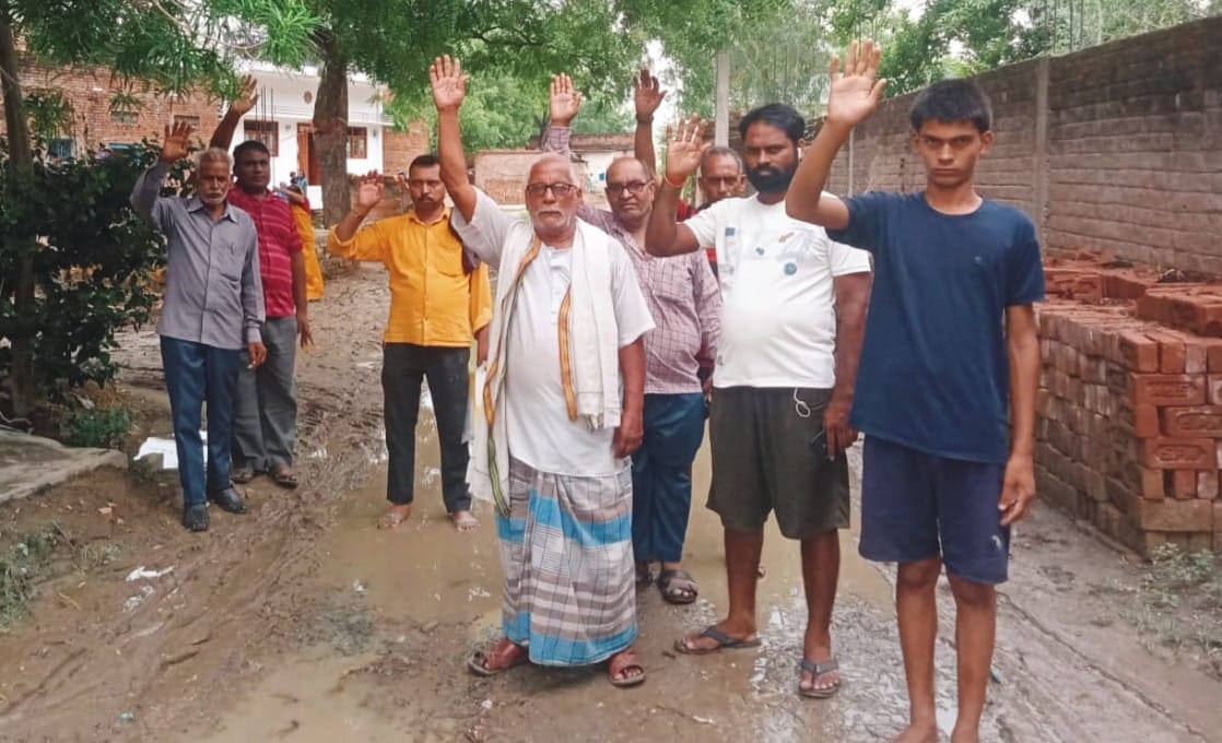 Three km road damaged due to negligence, protest expressed displeasure