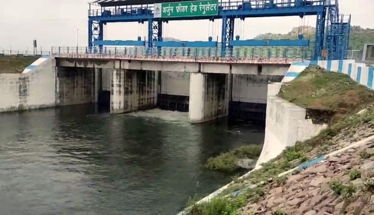 400 cusecs of water released into the Arjun Sahayak Canal.