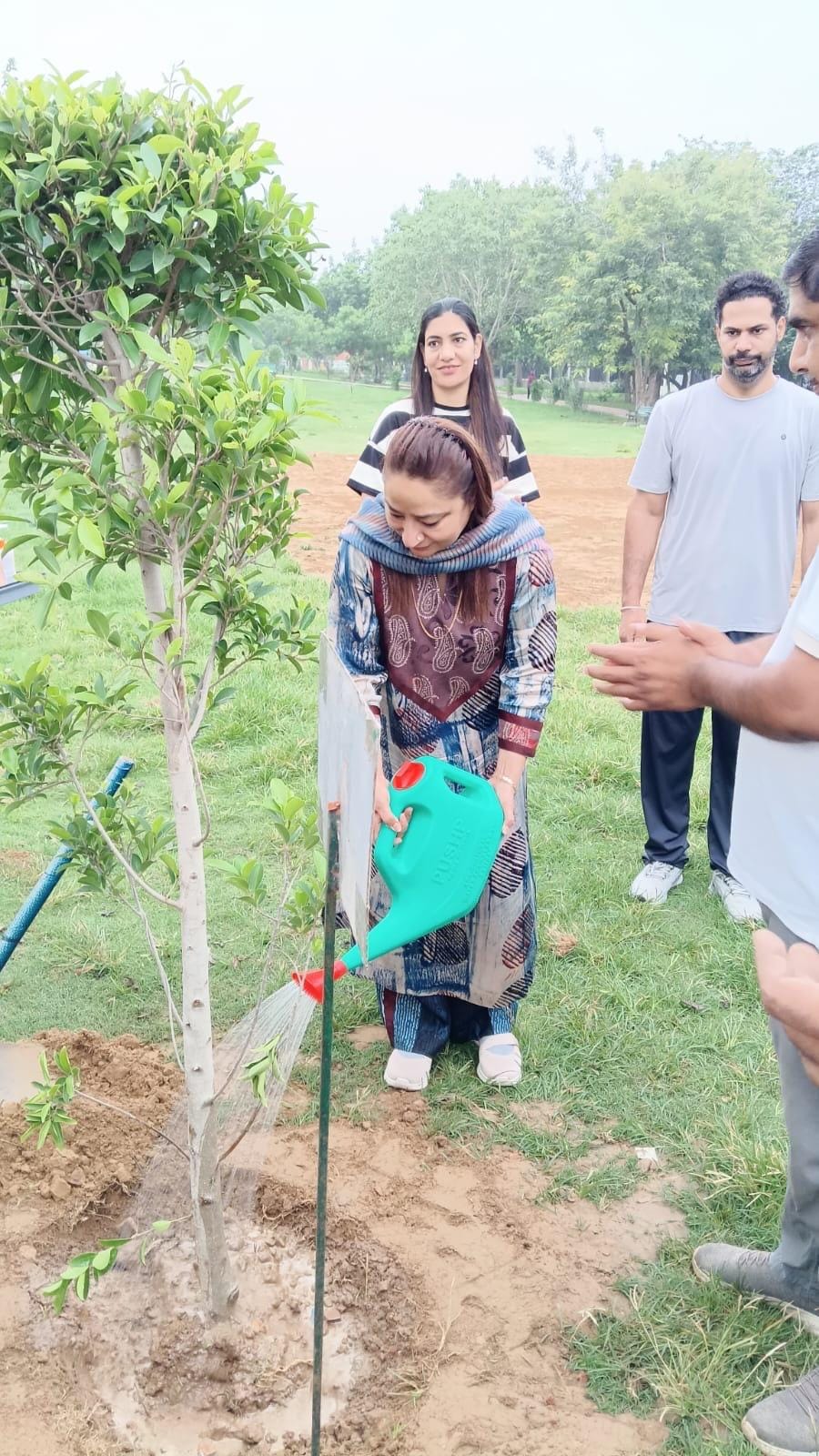District Judge conveys message of environmental conservation.