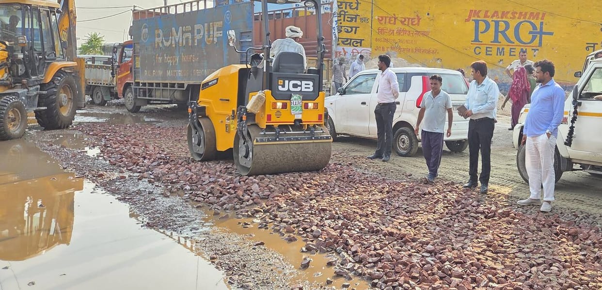 Dhaturi-Malikpur-Gyaspur road to be constructed for 9 crore after the monsoon.