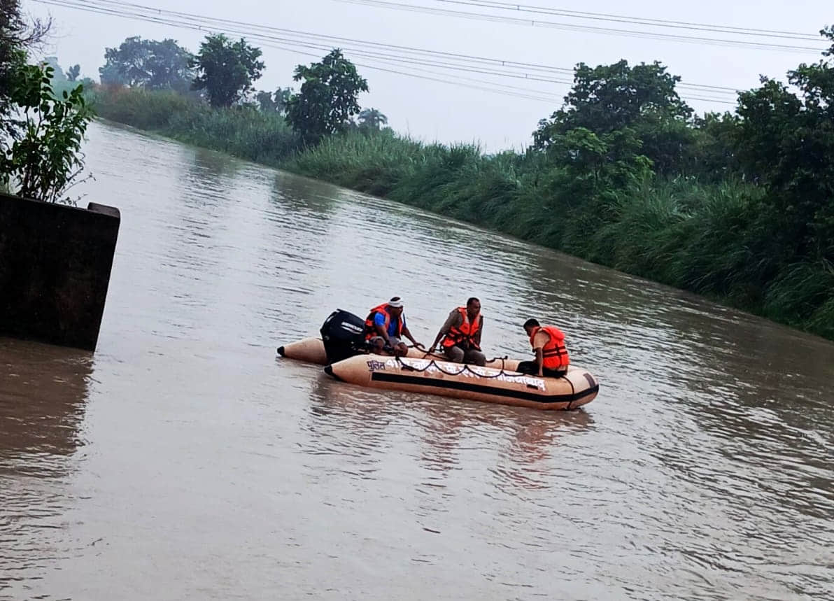 Youth drowns while bathing in canal with friends