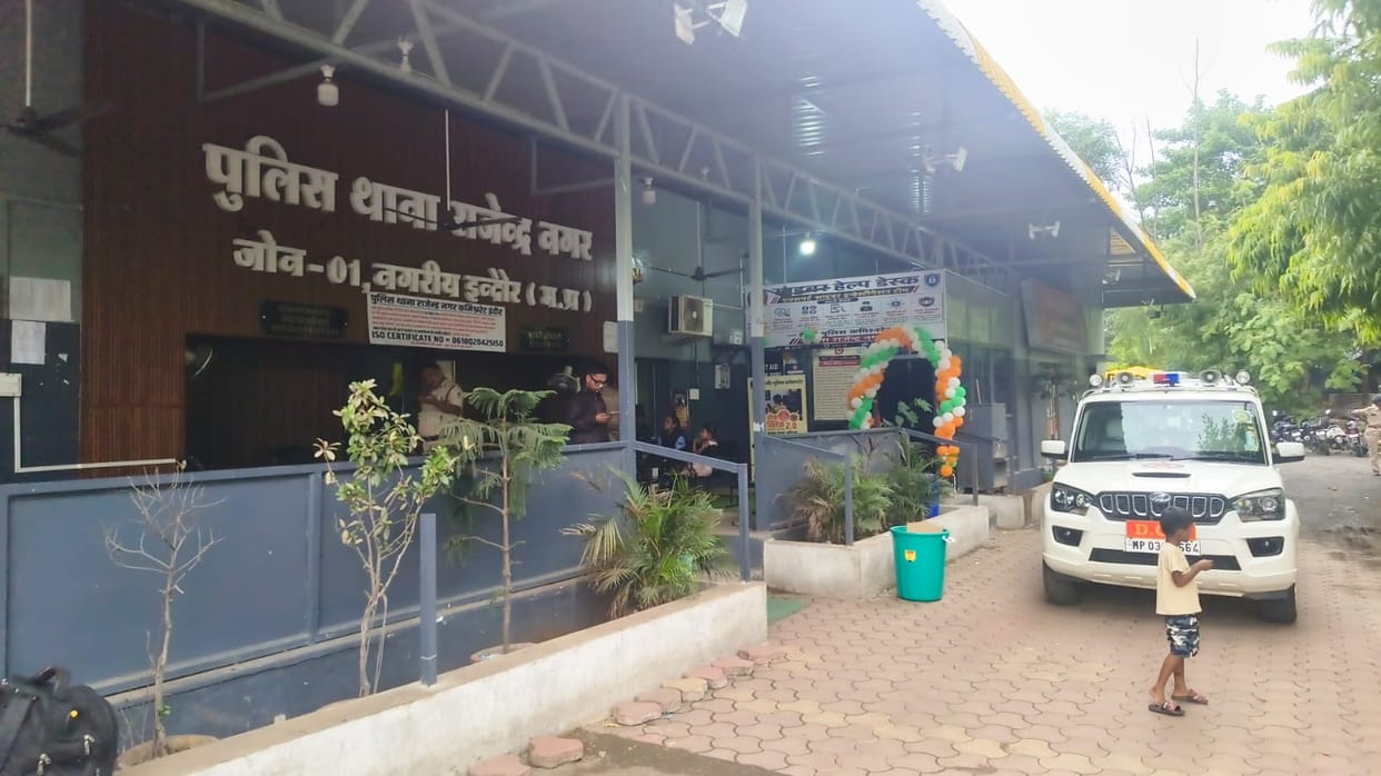 Indore's Rajendra Nagar police confirmed that Nana Patwari has been summoned for questioning in two hours.