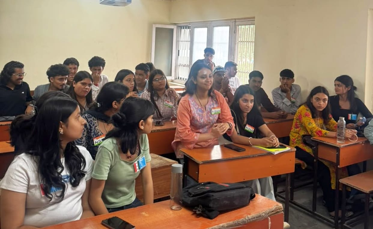 NSUI welcomed new students.