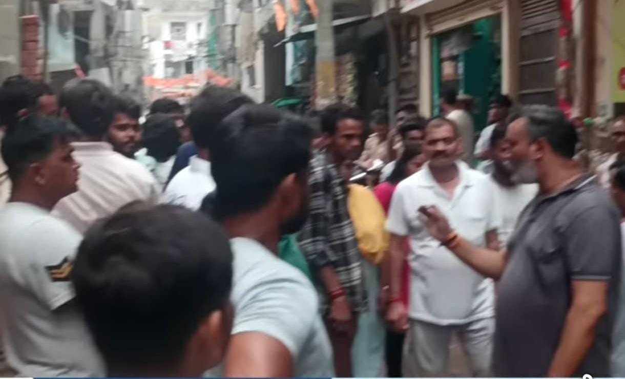 Cattle killed by electric shock at e-rickshaw charging station in a residential house.
