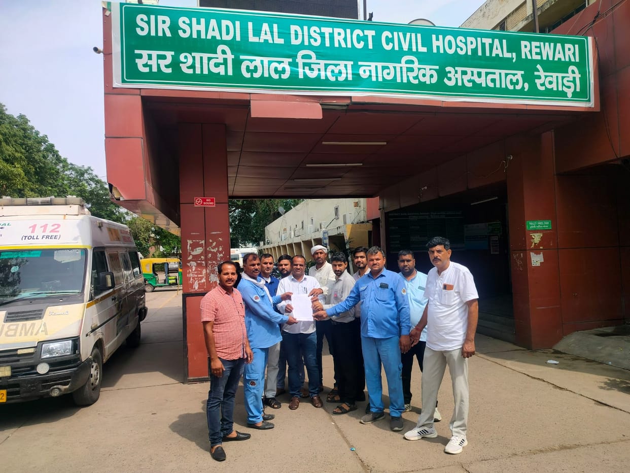 Ambulance drivers protested against the new duty roster.