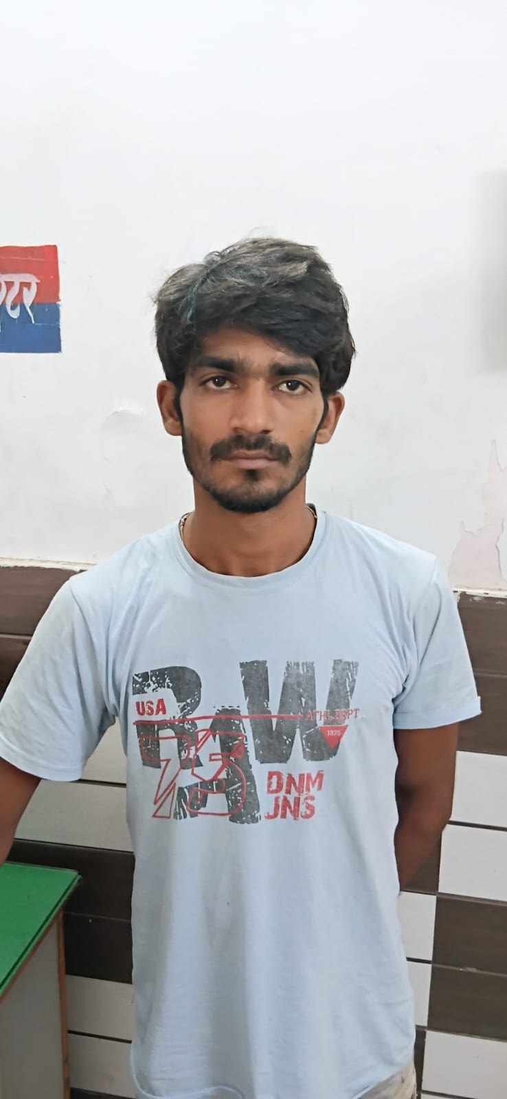Two accused arrested with three stolen mobile phones.