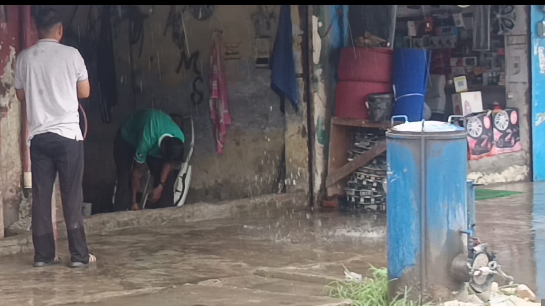 Roads submerged in heavy rain; city in distress due to waterlogging.
