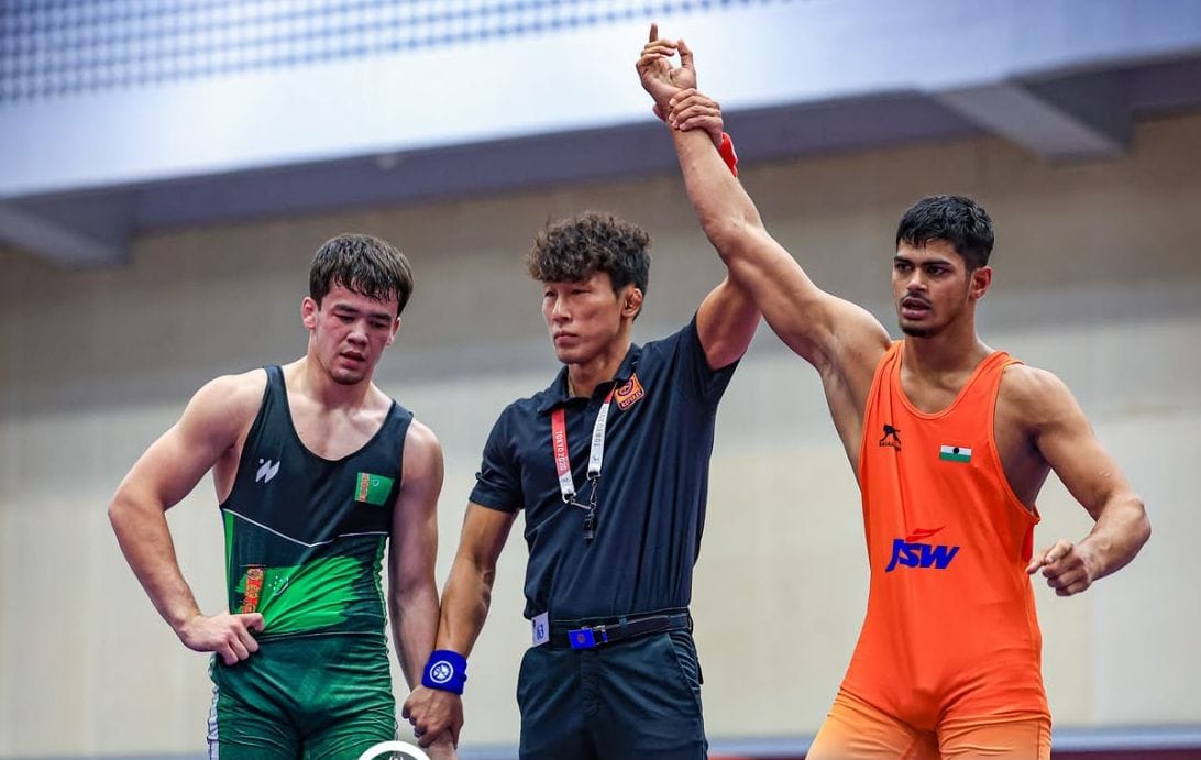 Dheeraj wins bronze in Asian Wrestling Championship, brings glory to Nidana