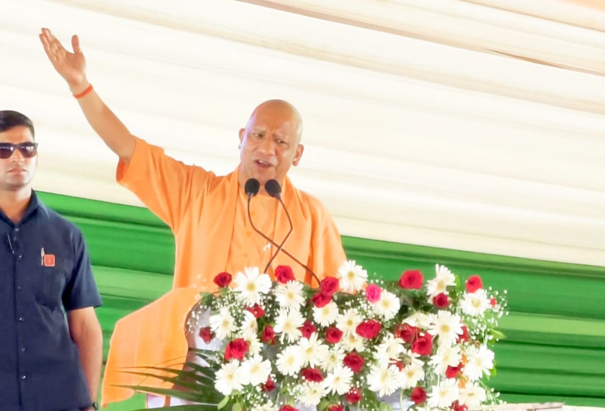 Yogi says Home Guards will receive Aapda Mitra training along with cashless medical treatment