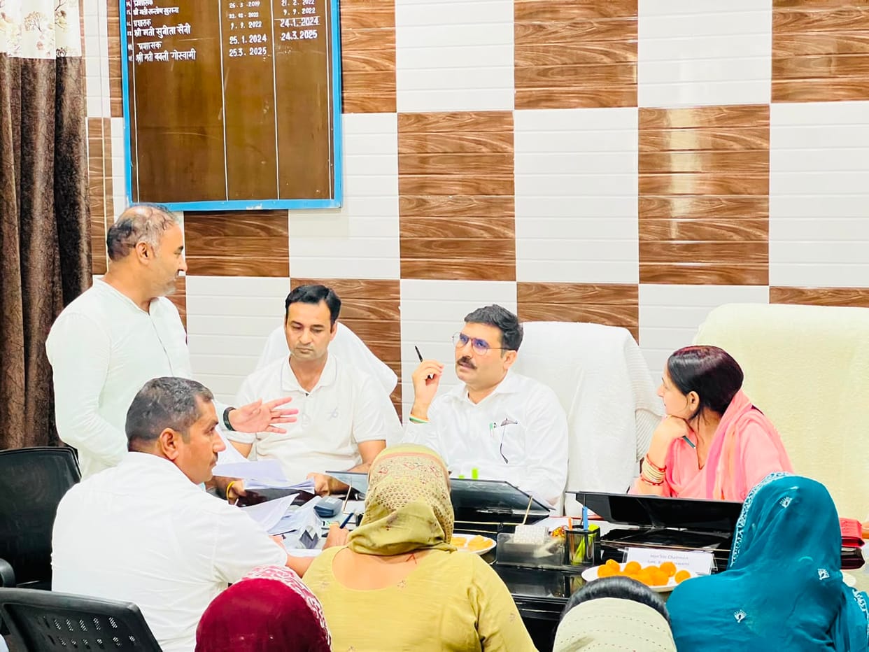 16 Review problems of wards and give quick solution instructions to officials