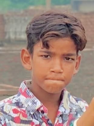 Class 9 student kills classmate by stabbing him with scissors in Ratiya.