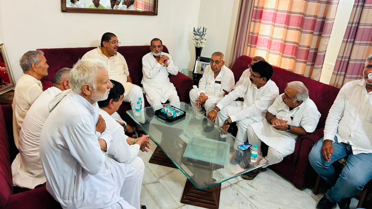Dr. Ajay Singh Chautala met the bereaved Virmani family and paid his tributes.