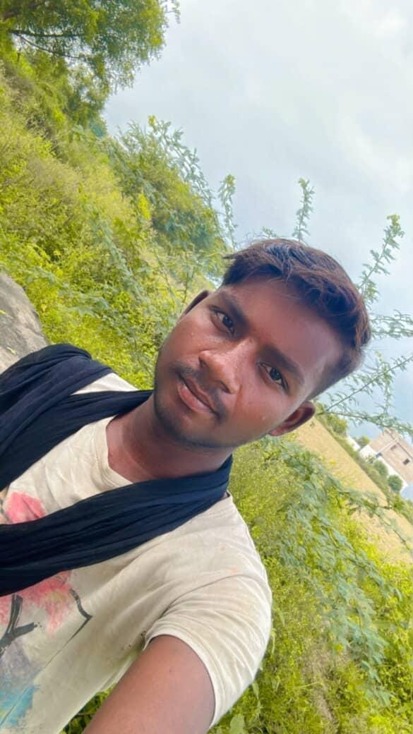 Youth drowns in Yamuna during Mandap immersion; dies.