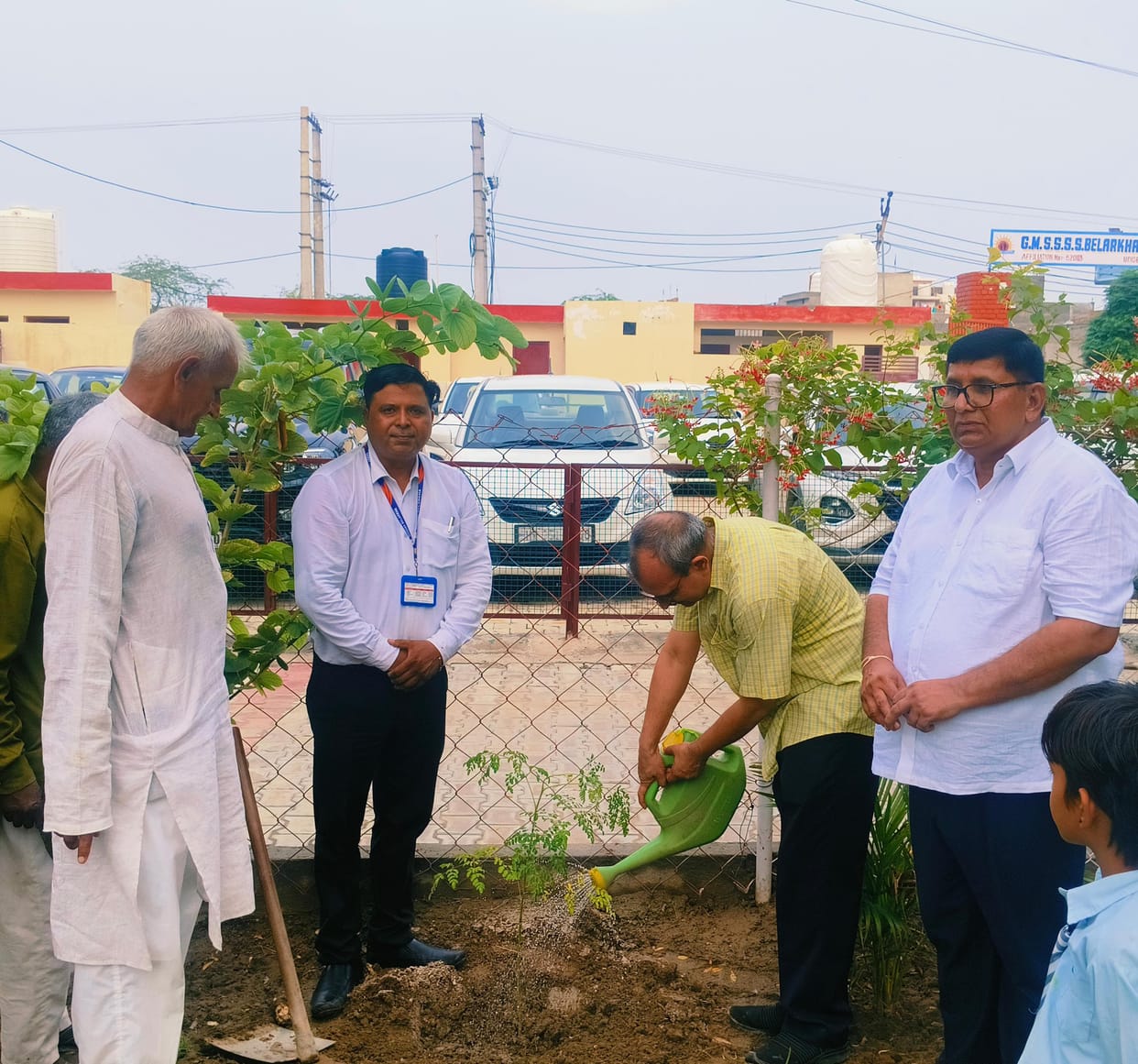 One can reach a high position through hard work: Ashok
