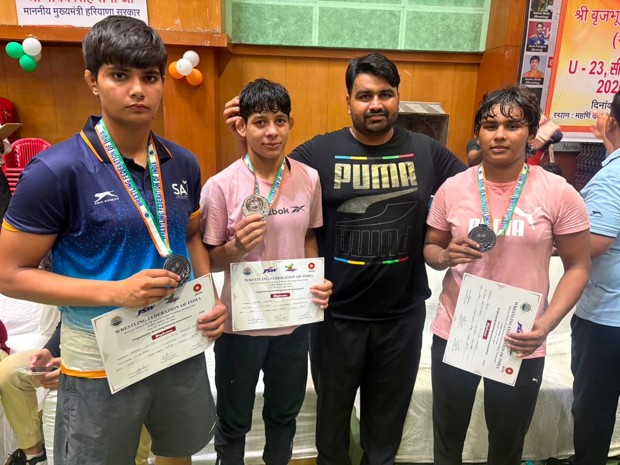 Three wrestlers from the Kuldeep Malik Academy won medals at the Under-23 National Wrestling Championship.