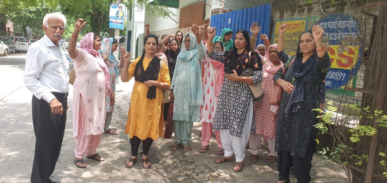 Anganwadi workers and helpers staged a protest, demanding the fulfillment of their pending demands.