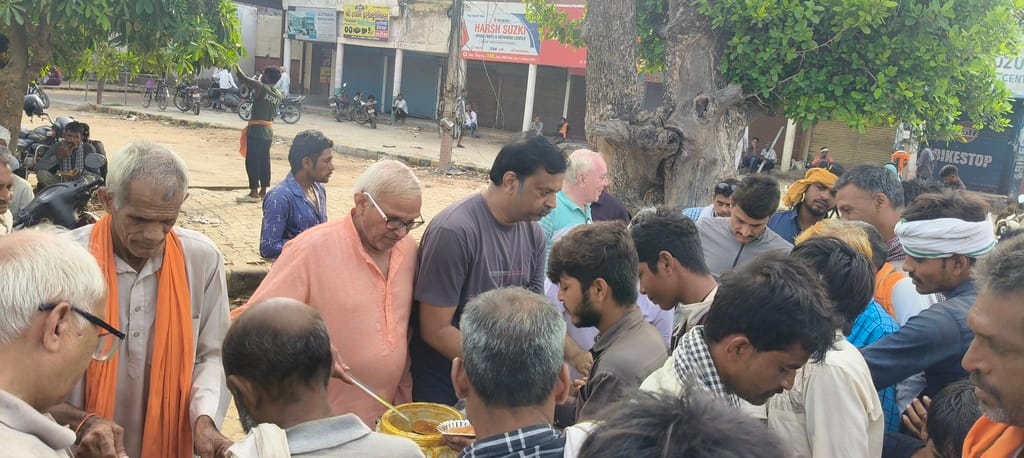 BhaViP provided meals to workers.