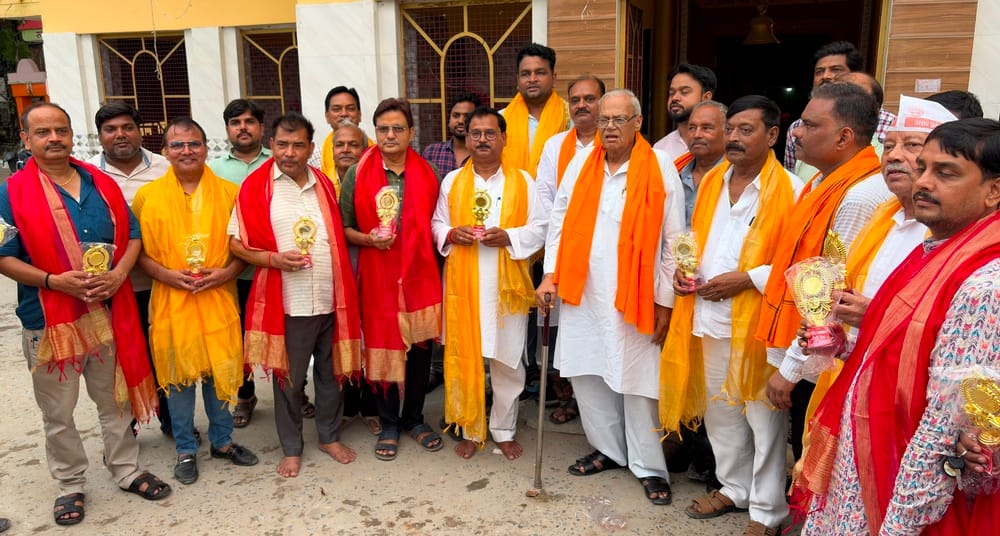 मुहम्मदाबाद गोहना के प्राचीन शिव मंदिर पर भामाशाह की जयंती के मौके पर व्यापारियों को किया गया स
