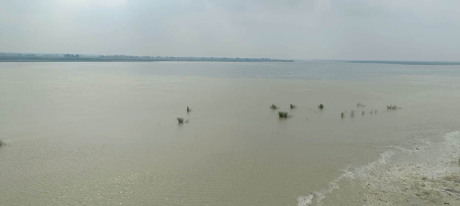 राजेसुल्तानपुर क्षेत्र स्थित कम्हरिया घाट।संवाद