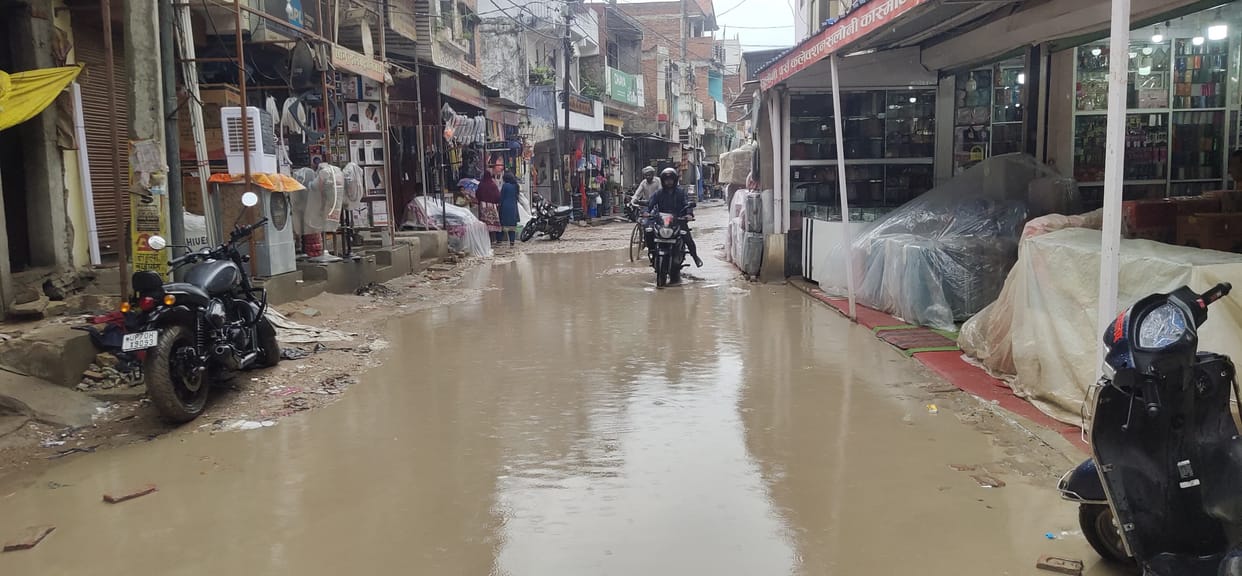 Sahso market in a sorry state due to mud during the rains