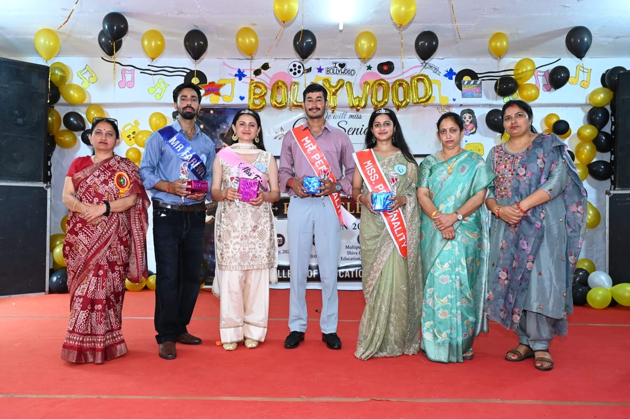 Chandraprakash Mister and Priyanshu won the 'Miss Farewell' title.