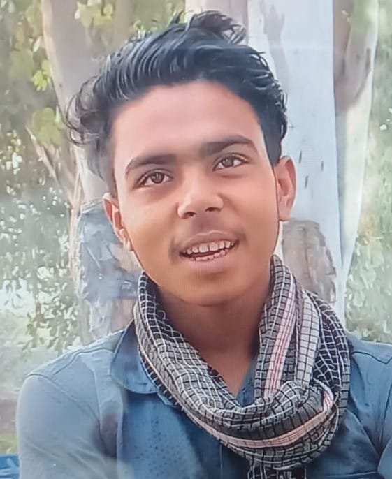 Truck driver dies after collision with DCM on Ganga Expressway