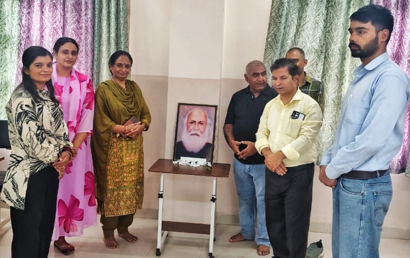 Resolved to follow the ideals of Baba Kanshi Ram.
