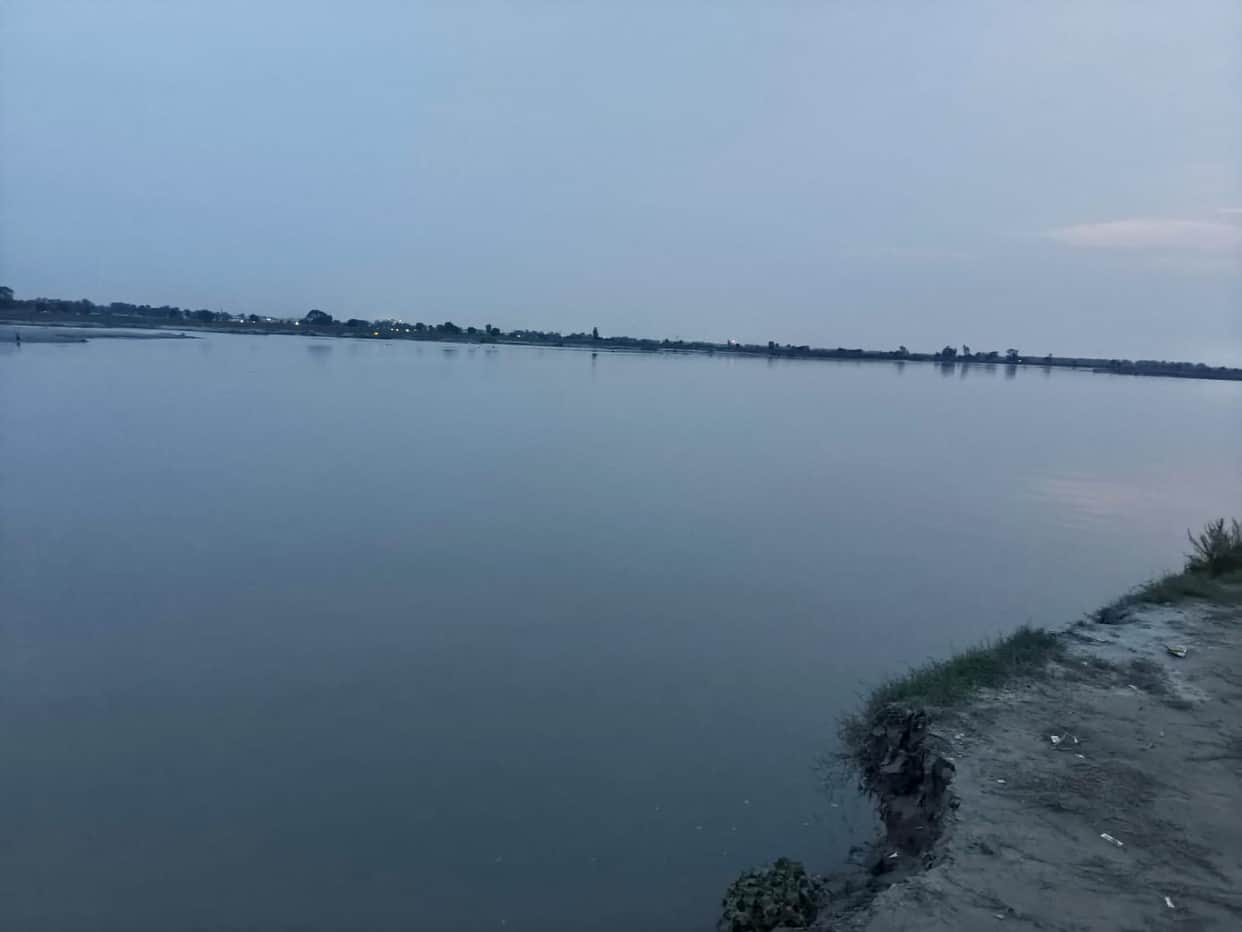 Yamuna's water level increased by three feet due to rain in the mountains