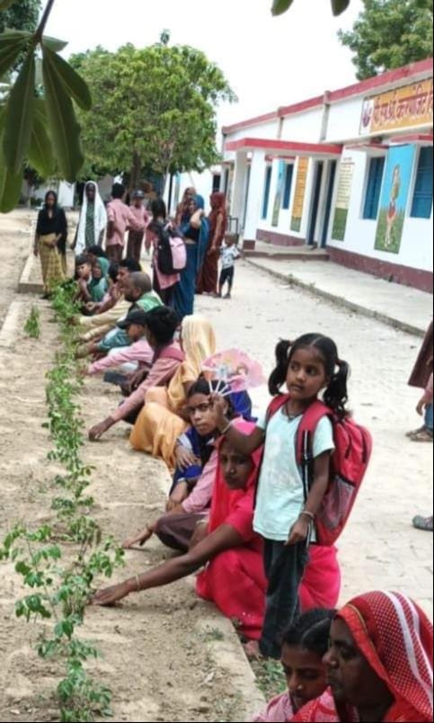 Conveyed the message of environmental conservation by planting saplings.