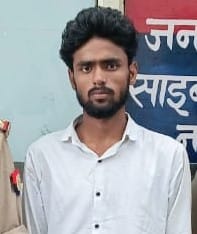 Accused of snatching earrings arrested; committed the crime to fund father's medical treatment.