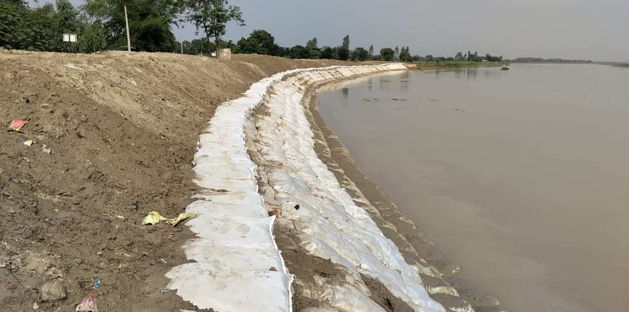 As the rain intensified, there was unrest along the Rapti River, and coastal villages feared flooding