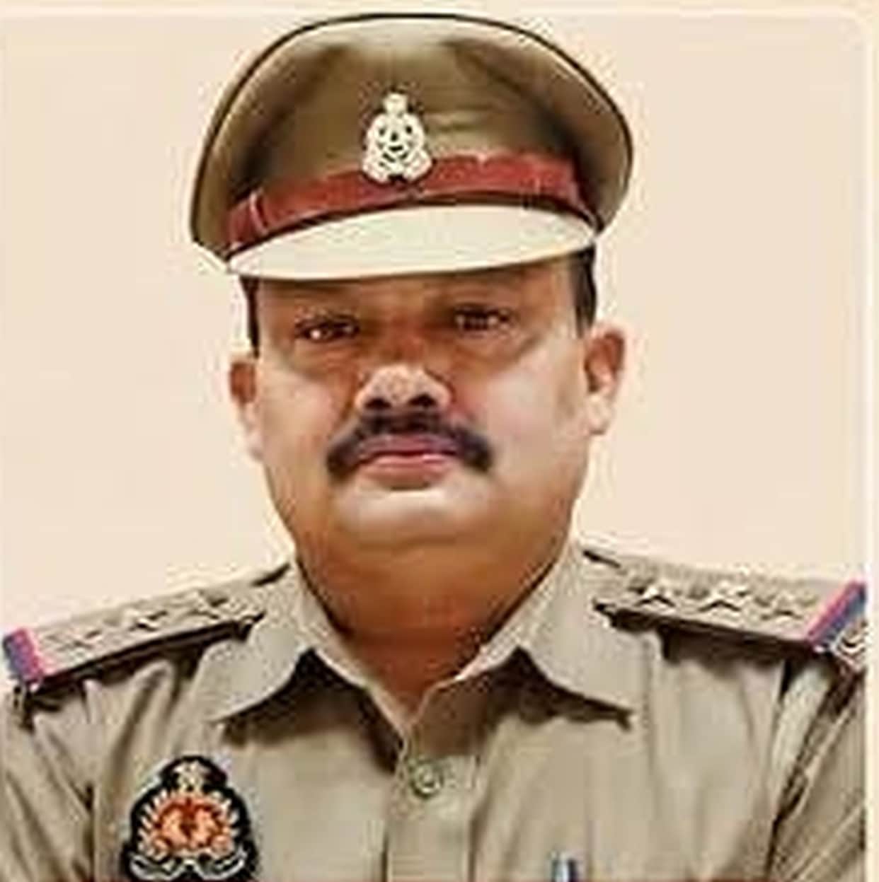 Station House Officer and Outpost In-charge suspended for registering a robbery case as theft.