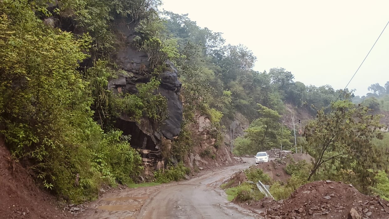 Jhanduta-Bhadoli Kalan-Mandwa road closed until August 9 due to landslide risk