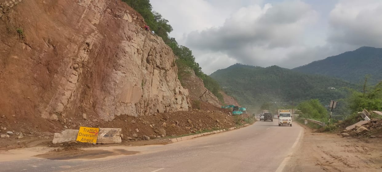 Travel on the Kiratpur-Manali four-lane highway remains unsafe even after four years.