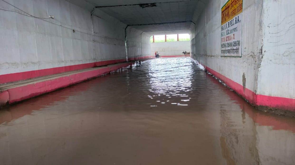 Swollen rivers, submerged crops... rain poured down like this after three years.