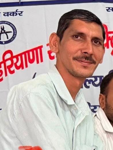 Lineman commits suicide by hanging himself